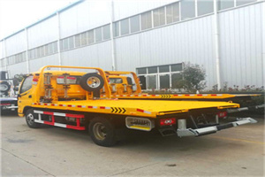 相山附近拖车救援搭电